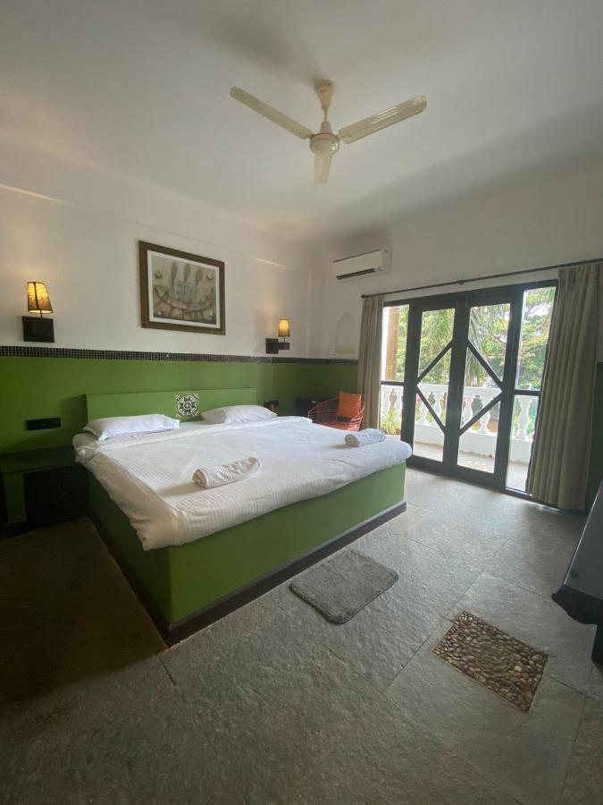 Ddhyana Resort Панаджи Экстерьер фото